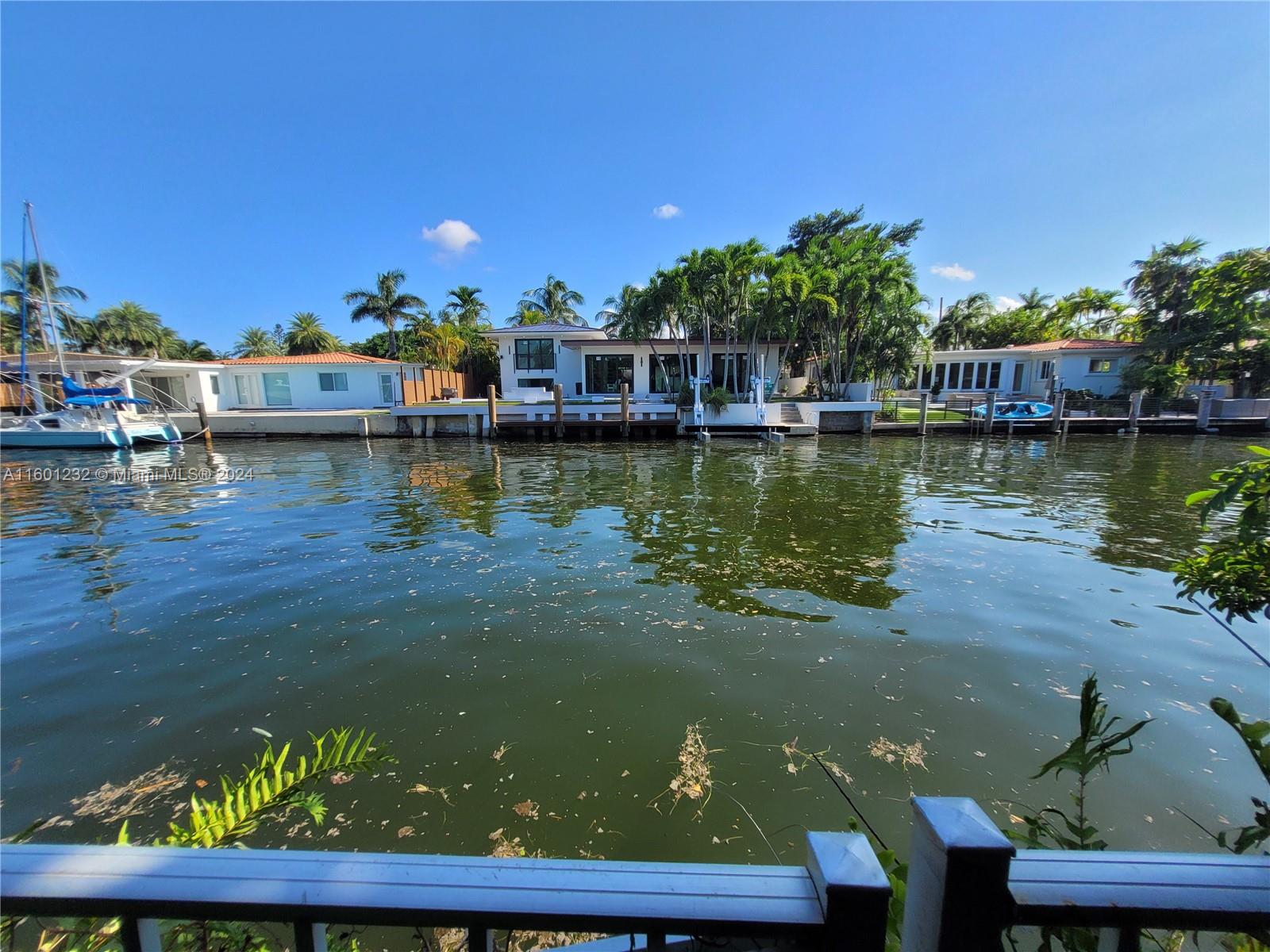 DAVIS HARBOR - Residential