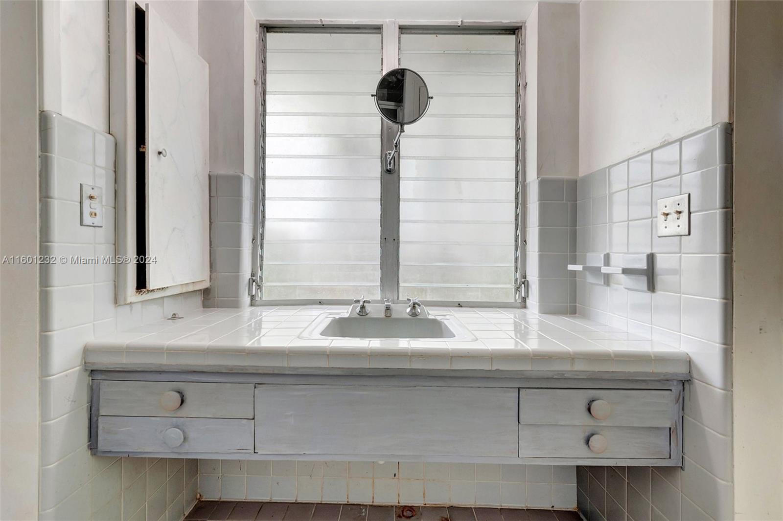 DAVIS HARBOR - Residential