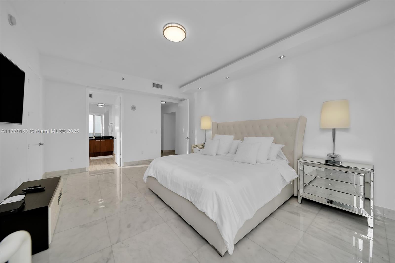 TDR TOWER I CONDO - Residential Lease