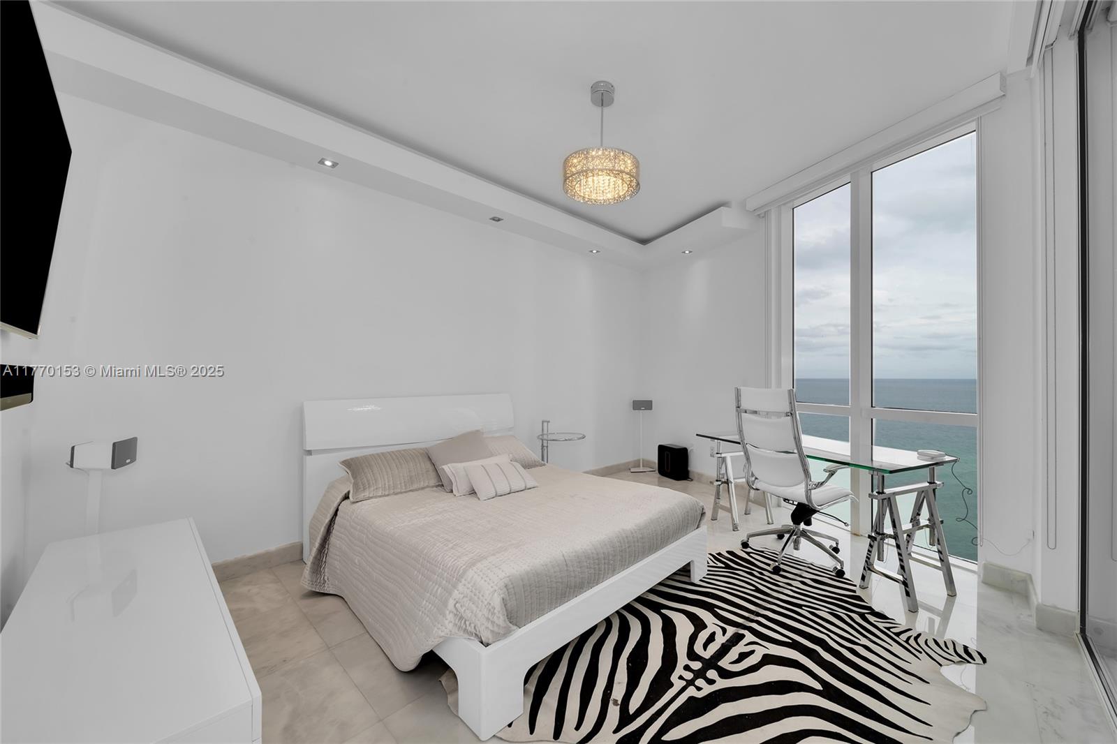 TDR TOWER I CONDO - Residential Lease