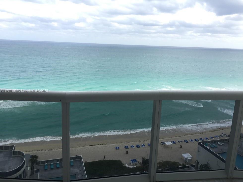 TDR TOWER I CONDO - Residential Lease