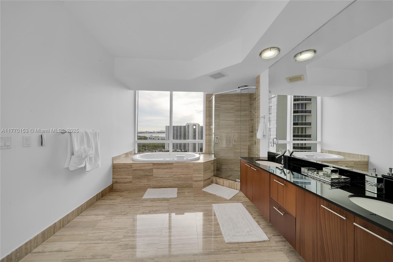 TDR TOWER I CONDO - Residential Lease