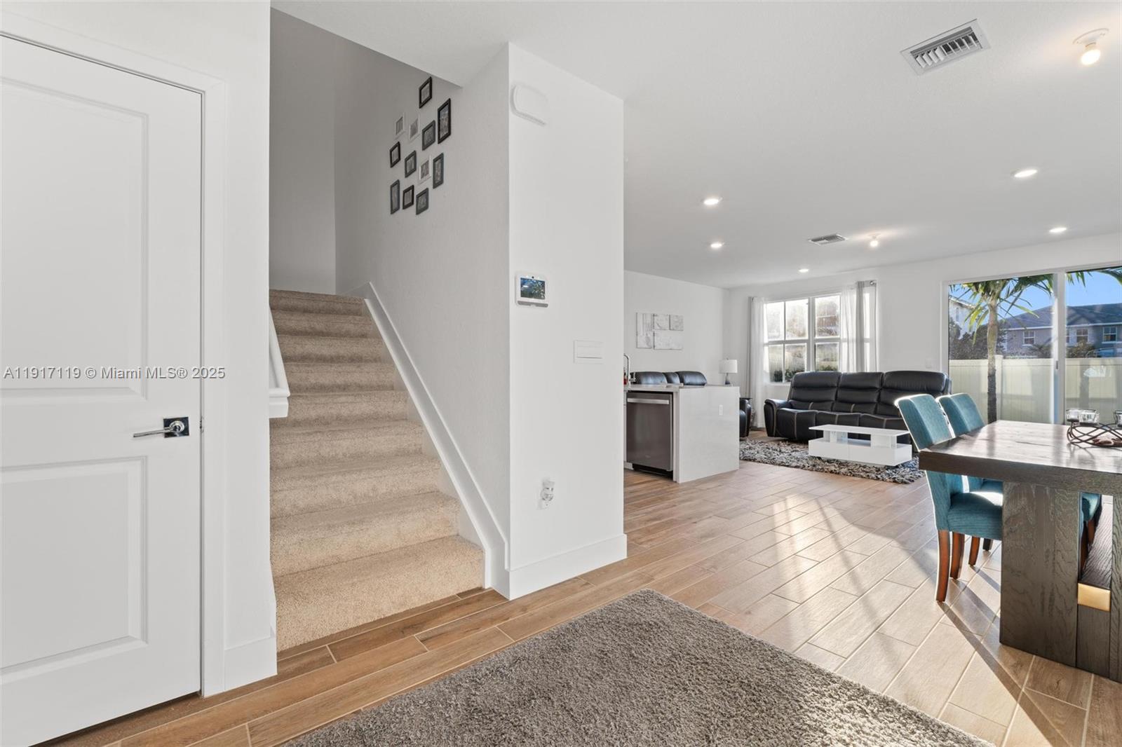 MERRICK SQUARE - Residential Lease