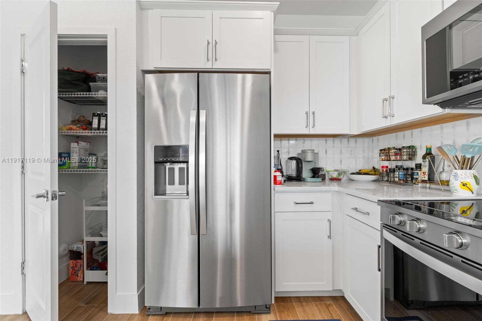 MERRICK SQUARE - Residential Lease