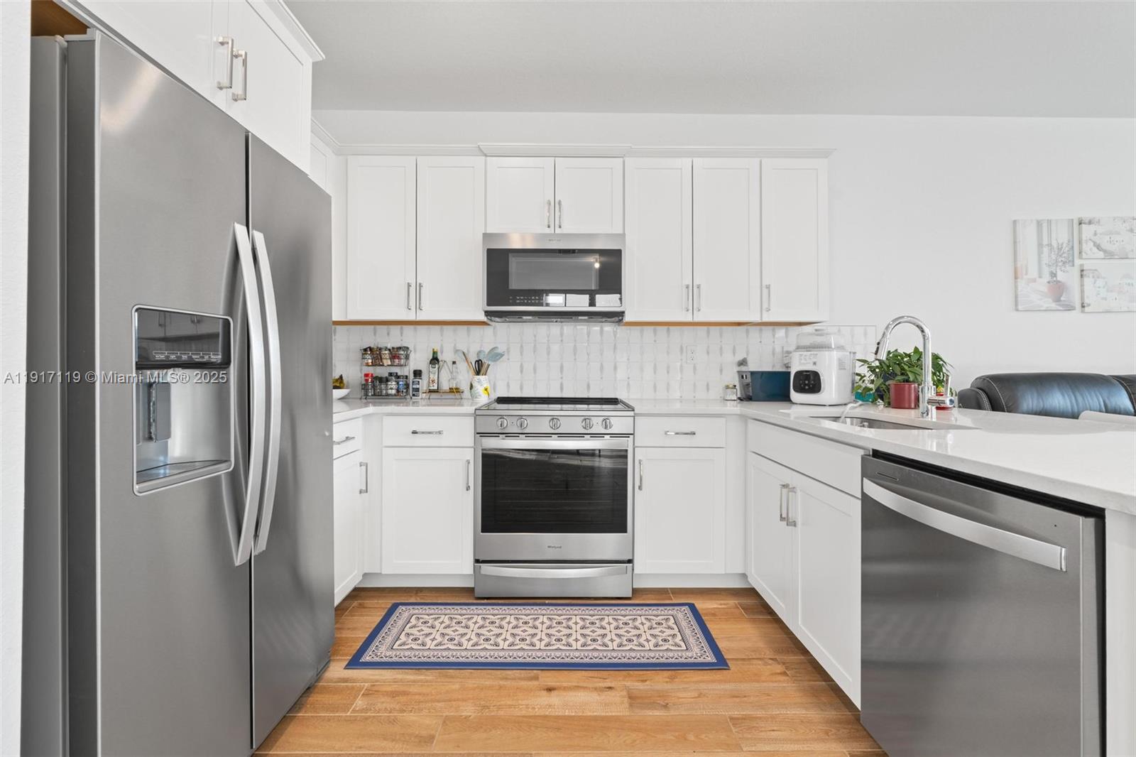 MERRICK SQUARE - Residential Lease