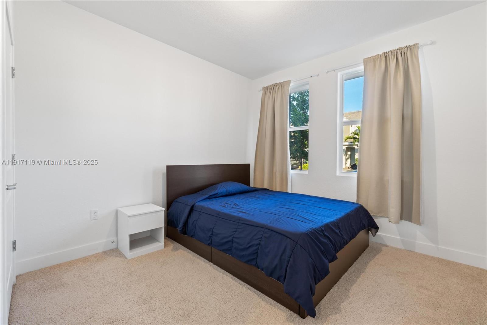 MERRICK SQUARE - Residential Lease