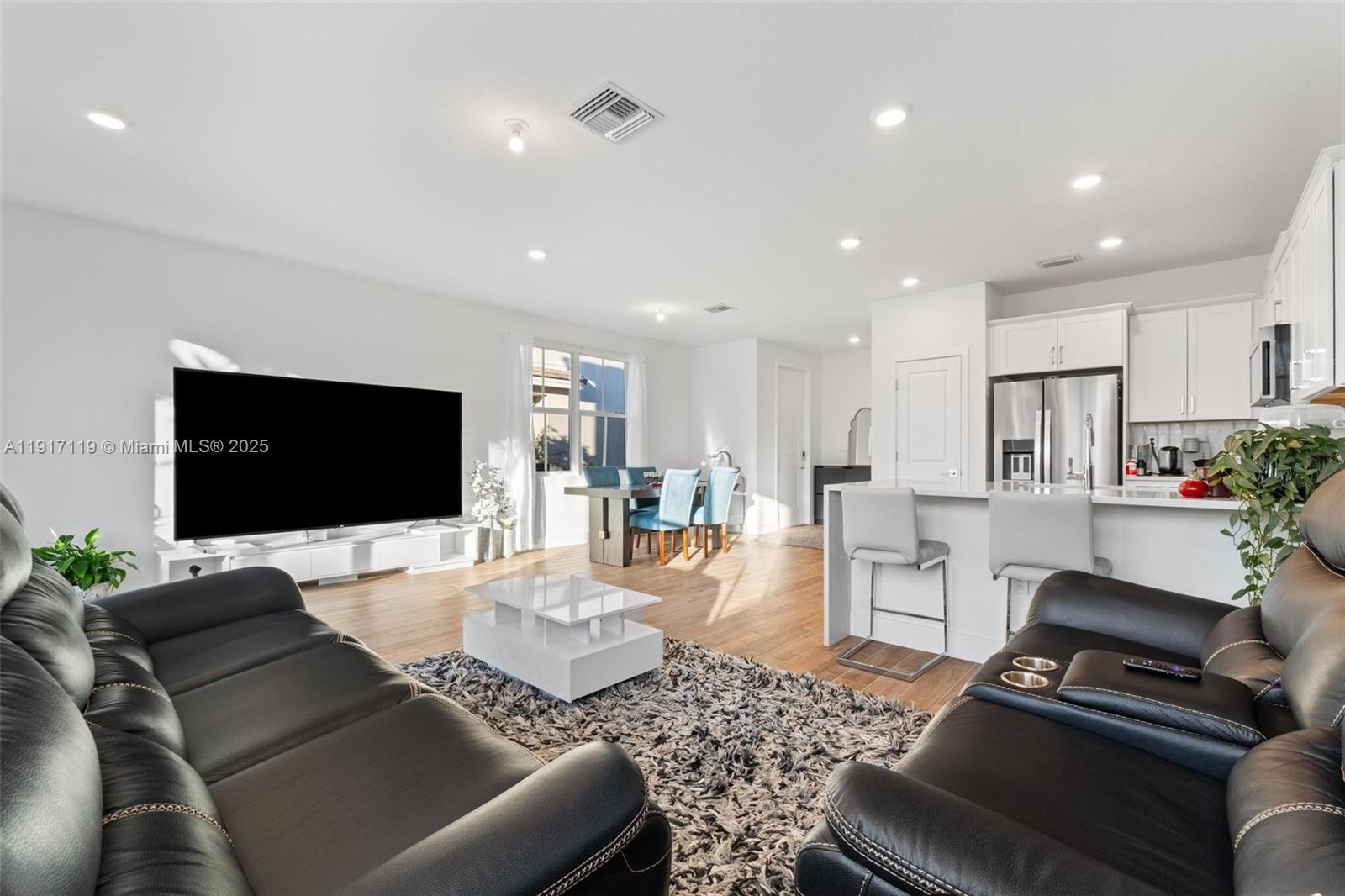 MERRICK SQUARE - Residential Lease