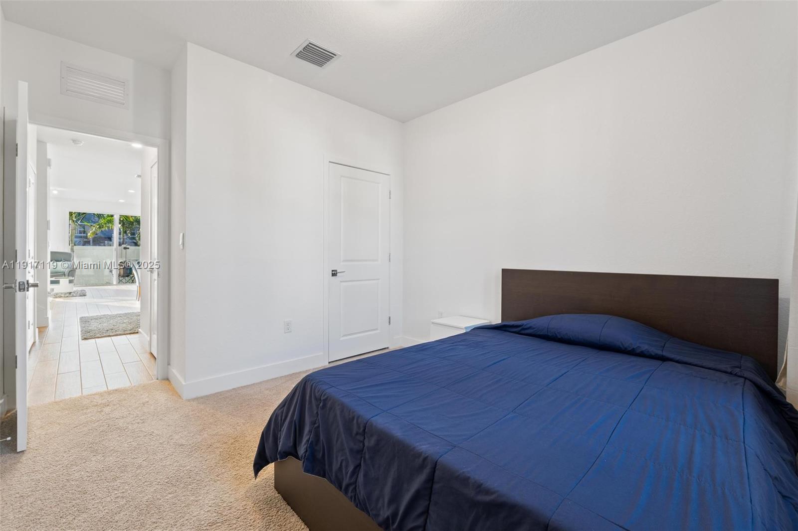 MERRICK SQUARE - Residential Lease