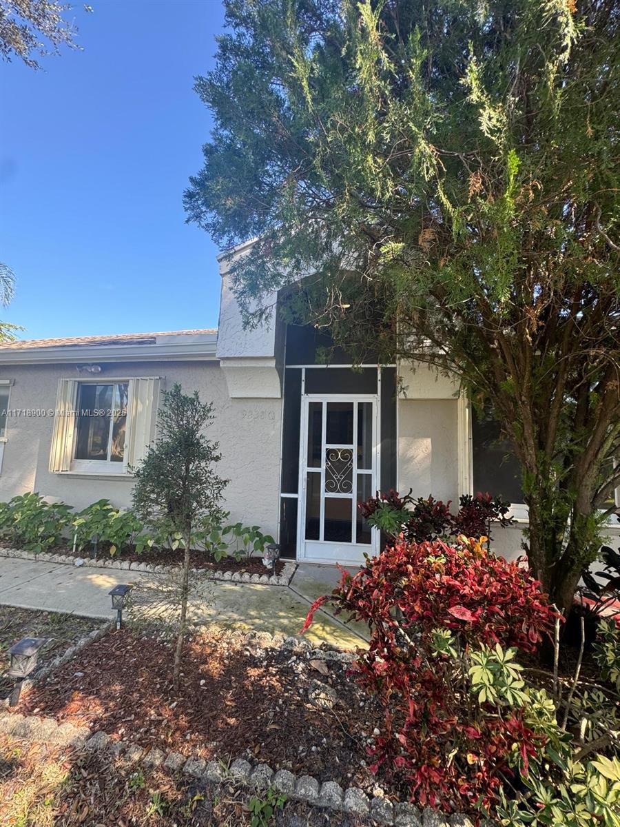 BOCA GARDENS 4 - Residential Lease