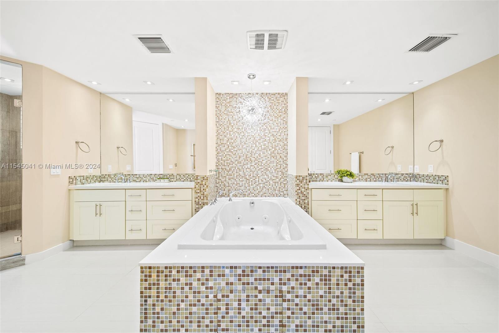 TAVERNIER HEIGHTS - Residential