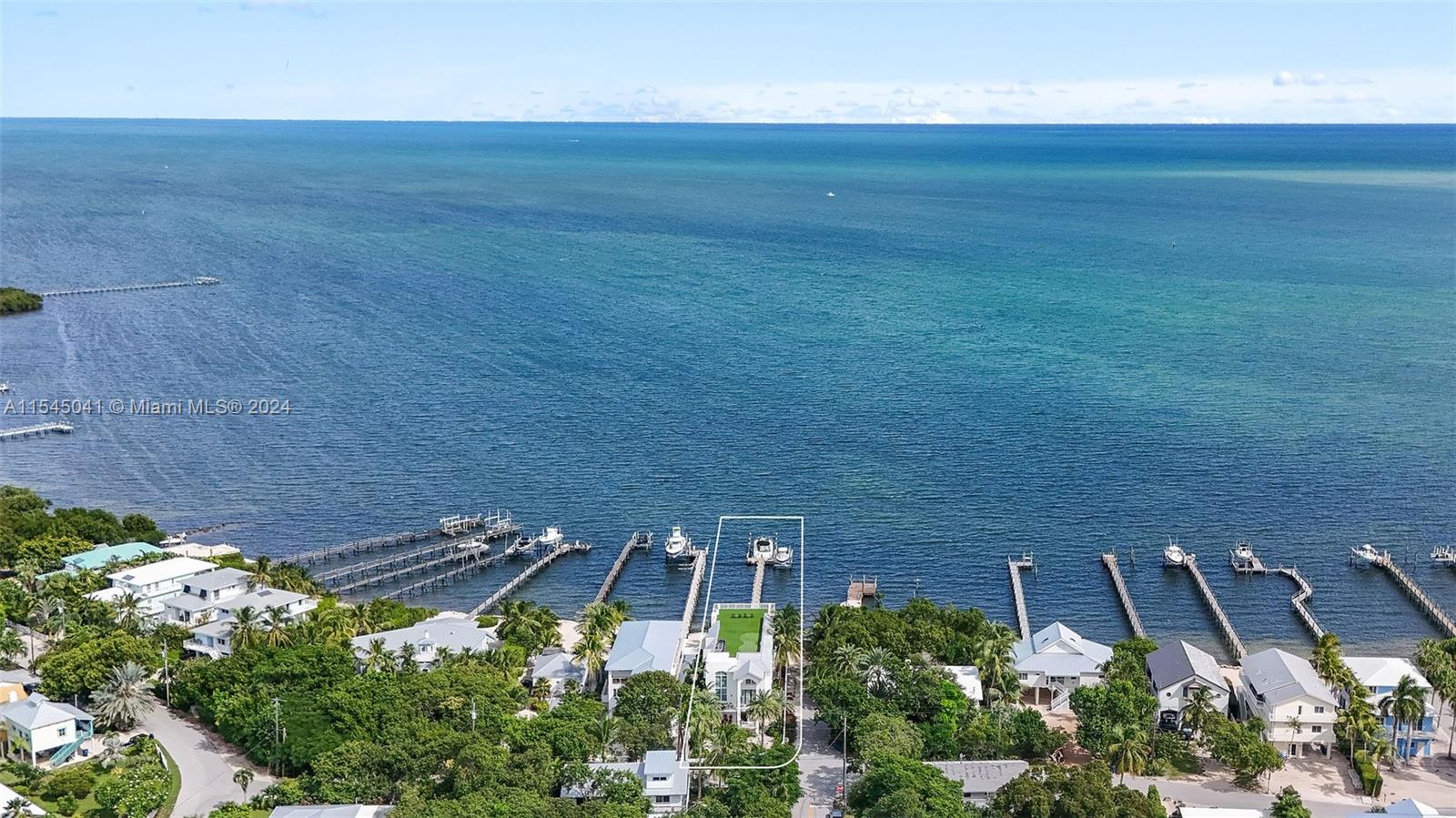 TAVERNIER HEIGHTS - Residential