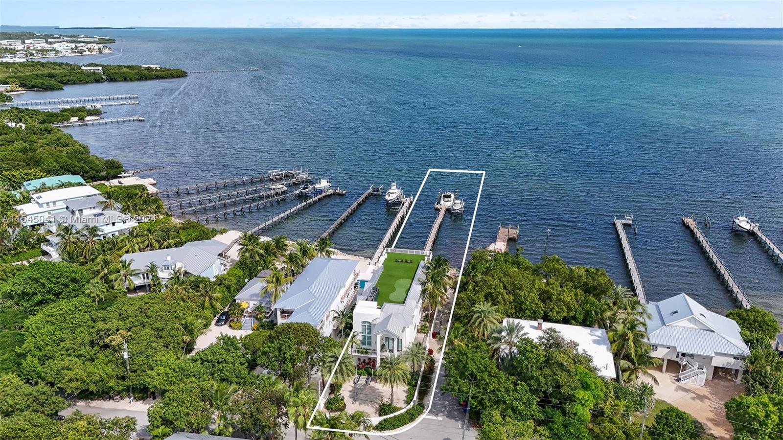 TAVERNIER HEIGHTS - Residential