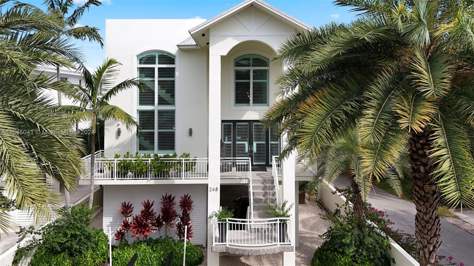 TAVERNIER HEIGHTS - Residential