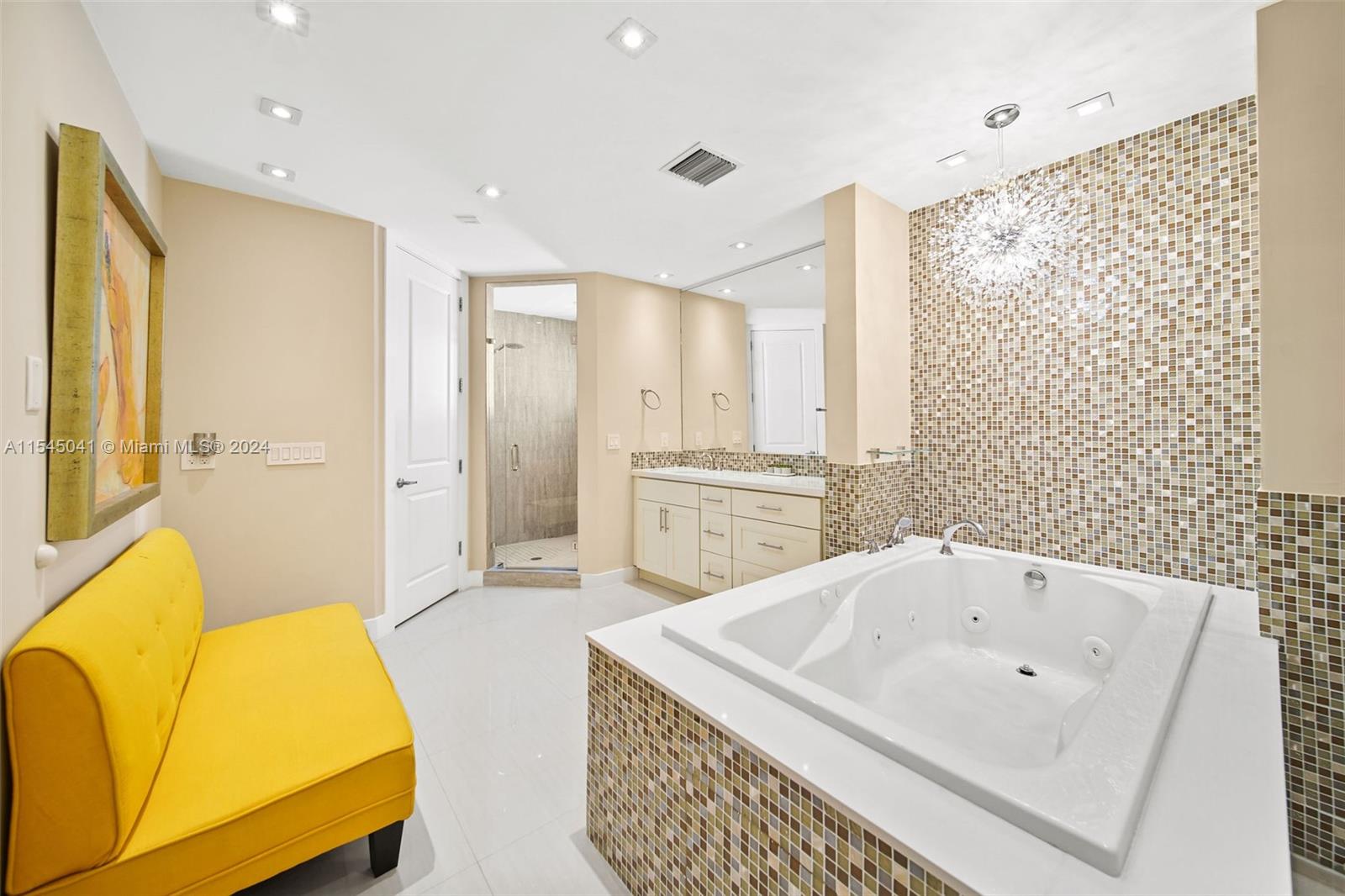 TAVERNIER HEIGHTS - Residential