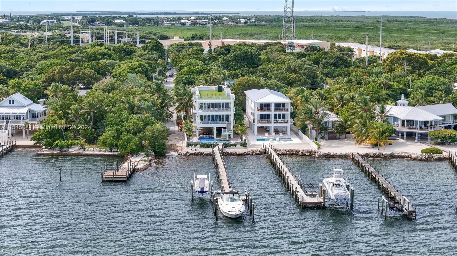 TAVERNIER HEIGHTS - Residential