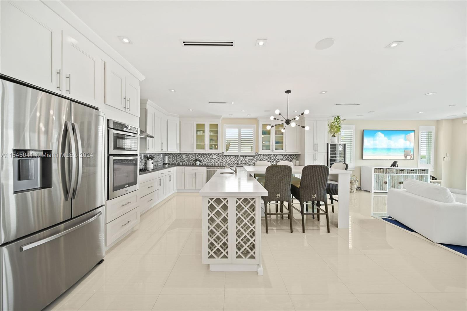 TAVERNIER HEIGHTS - Residential