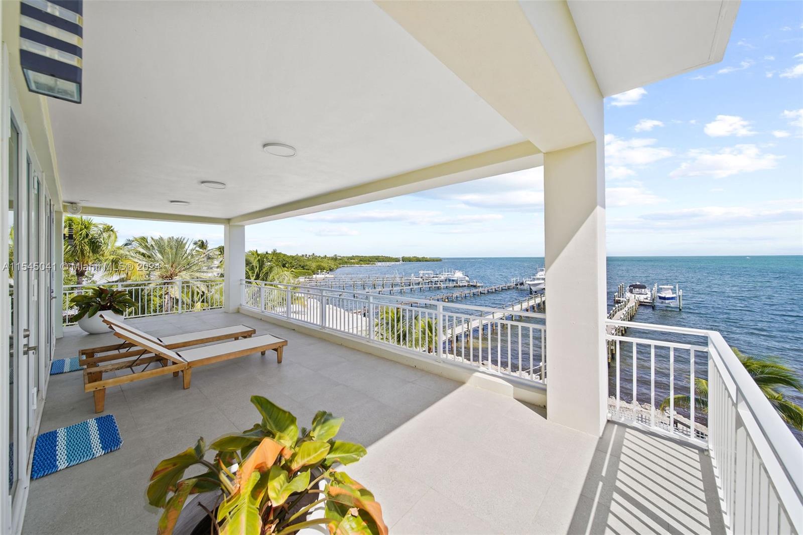 TAVERNIER HEIGHTS - Residential