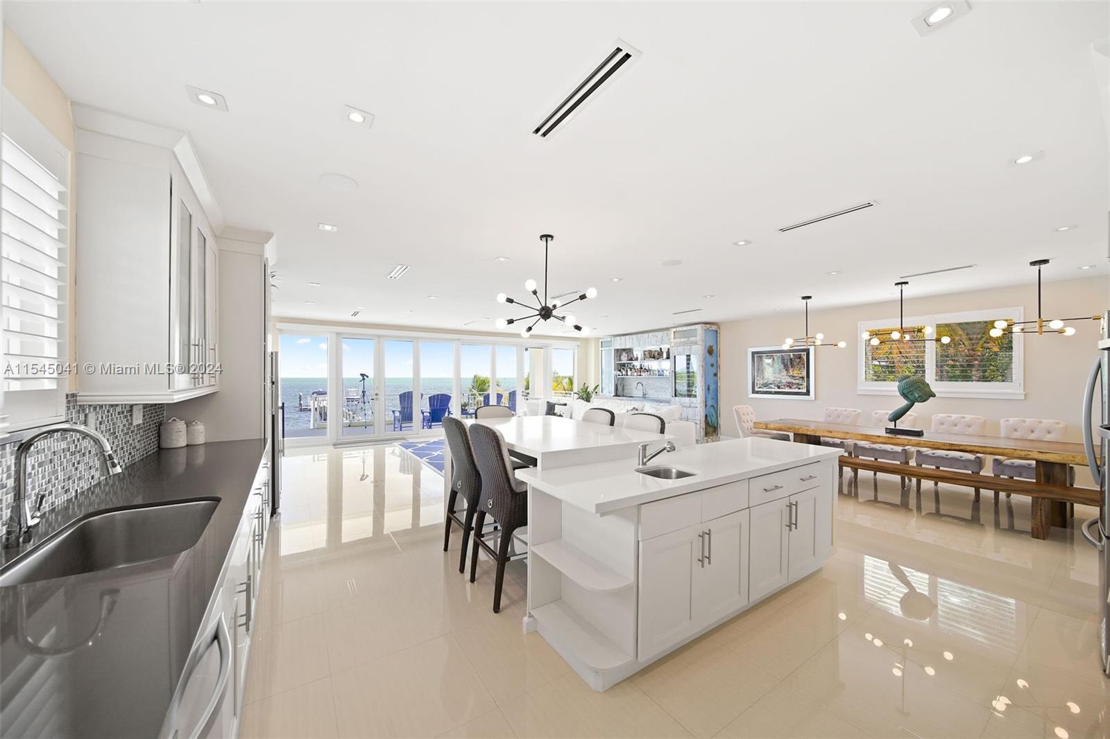 TAVERNIER HEIGHTS - Residential