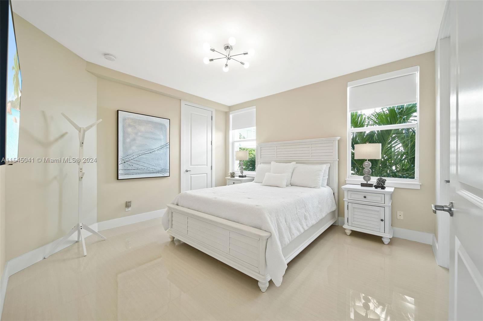 TAVERNIER HEIGHTS - Residential