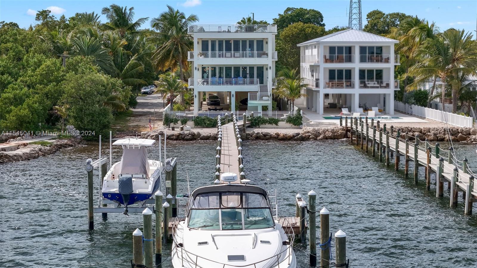 TAVERNIER HEIGHTS - Residential