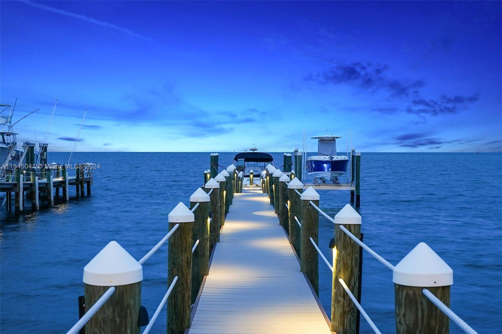 TAVERNIER HEIGHTS - Residential