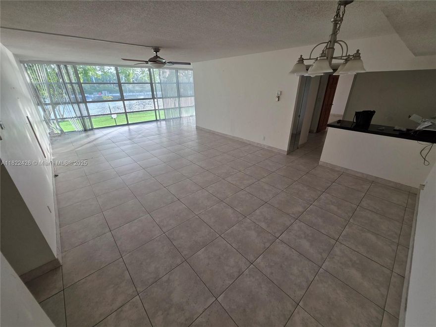 Waterfront living in Hallandale Beach!
This huge 1600 sq ft, 2-bed, 2-bath condo at Desoto Park South has breathtaking Intracoastal views from two large balconies. Features massive rooms, no carpet, and a prime location less than 5 minutes from the beach. Enjoy community amenities like a pool and fitness center. Your perfect South Florida home awaits. Schedule a tour today!