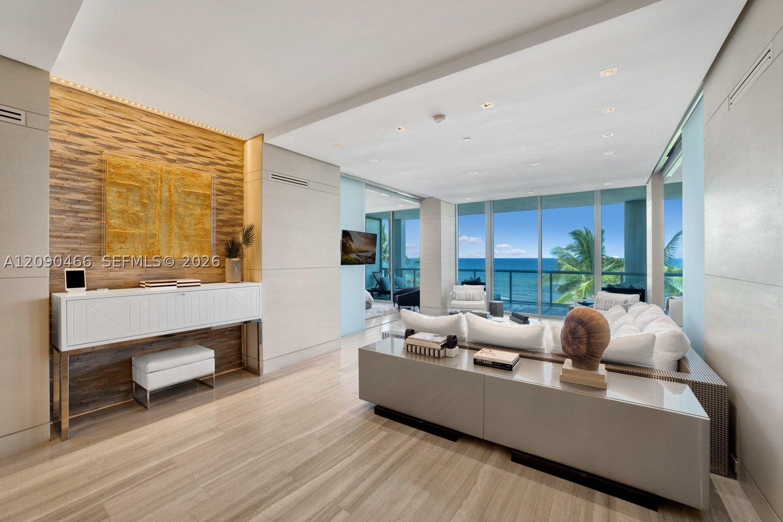 6799 Collins Ave 305