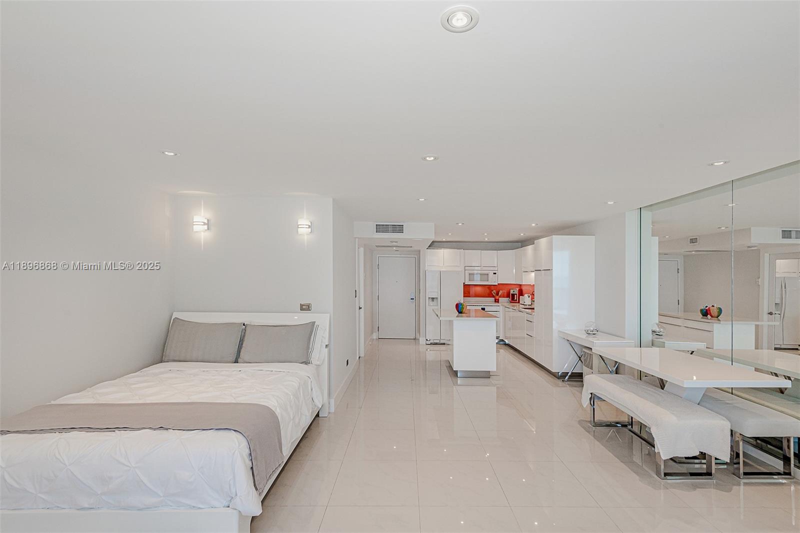 RONEY PALACE CONDO - Residential Lease