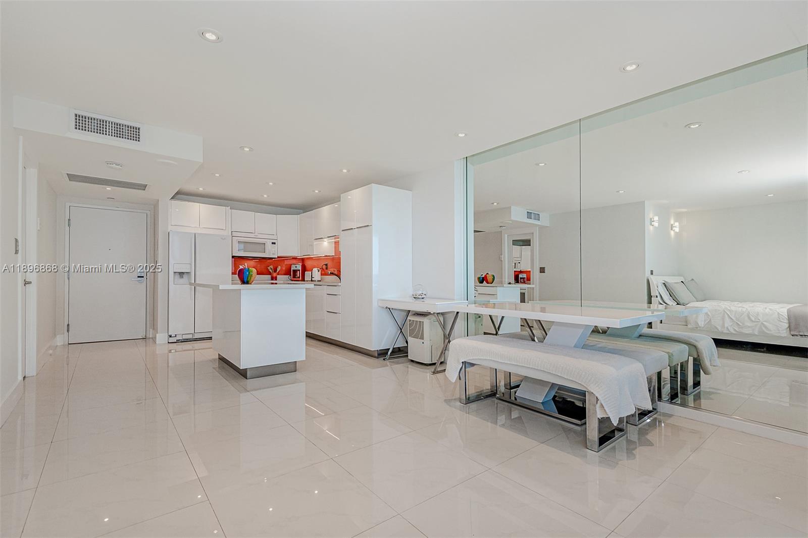 RONEY PALACE CONDO - Residential Lease