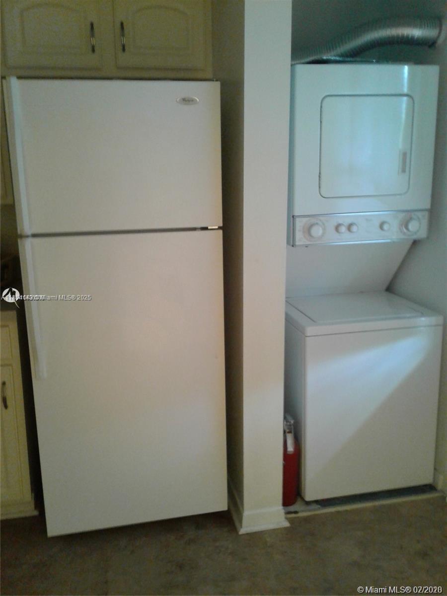 CENTURY VILLAGE - Residential Lease