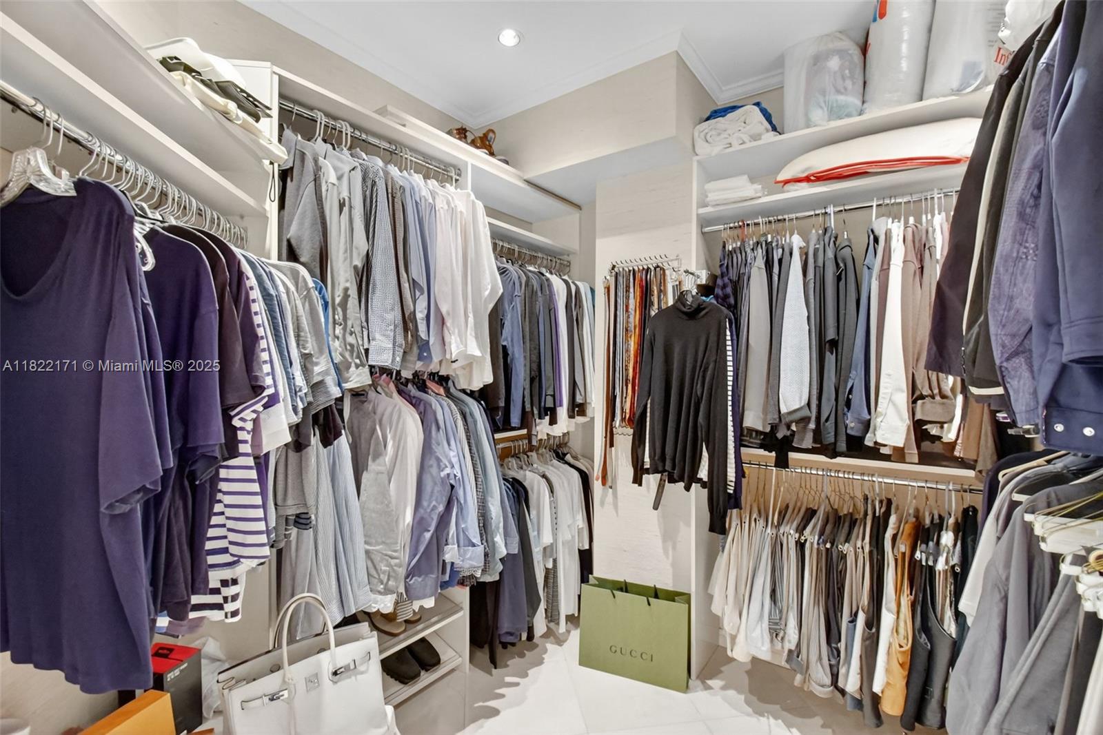 BELLA VISTA MID-RISE SOUTH - Residential Lease