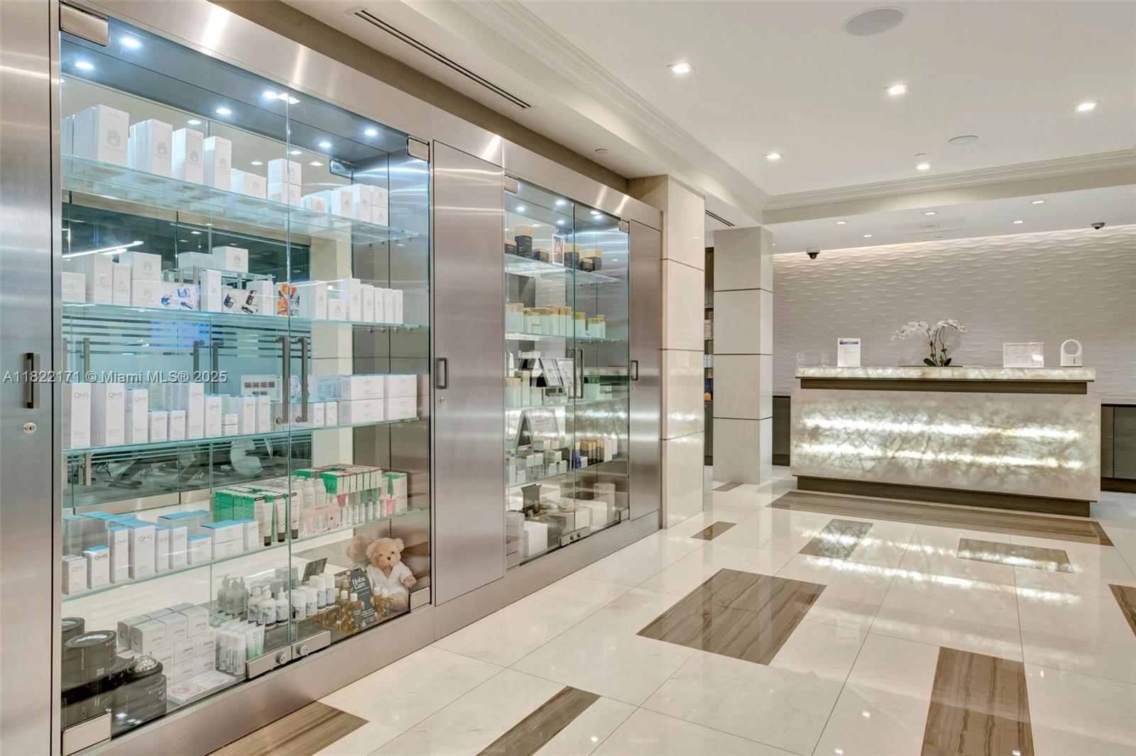 BELLA VISTA MID-RISE SOUTH - Residential Lease