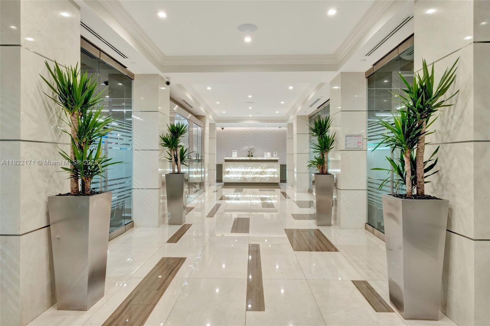 BELLA VISTA MID-RISE SOUTH - Residential Lease