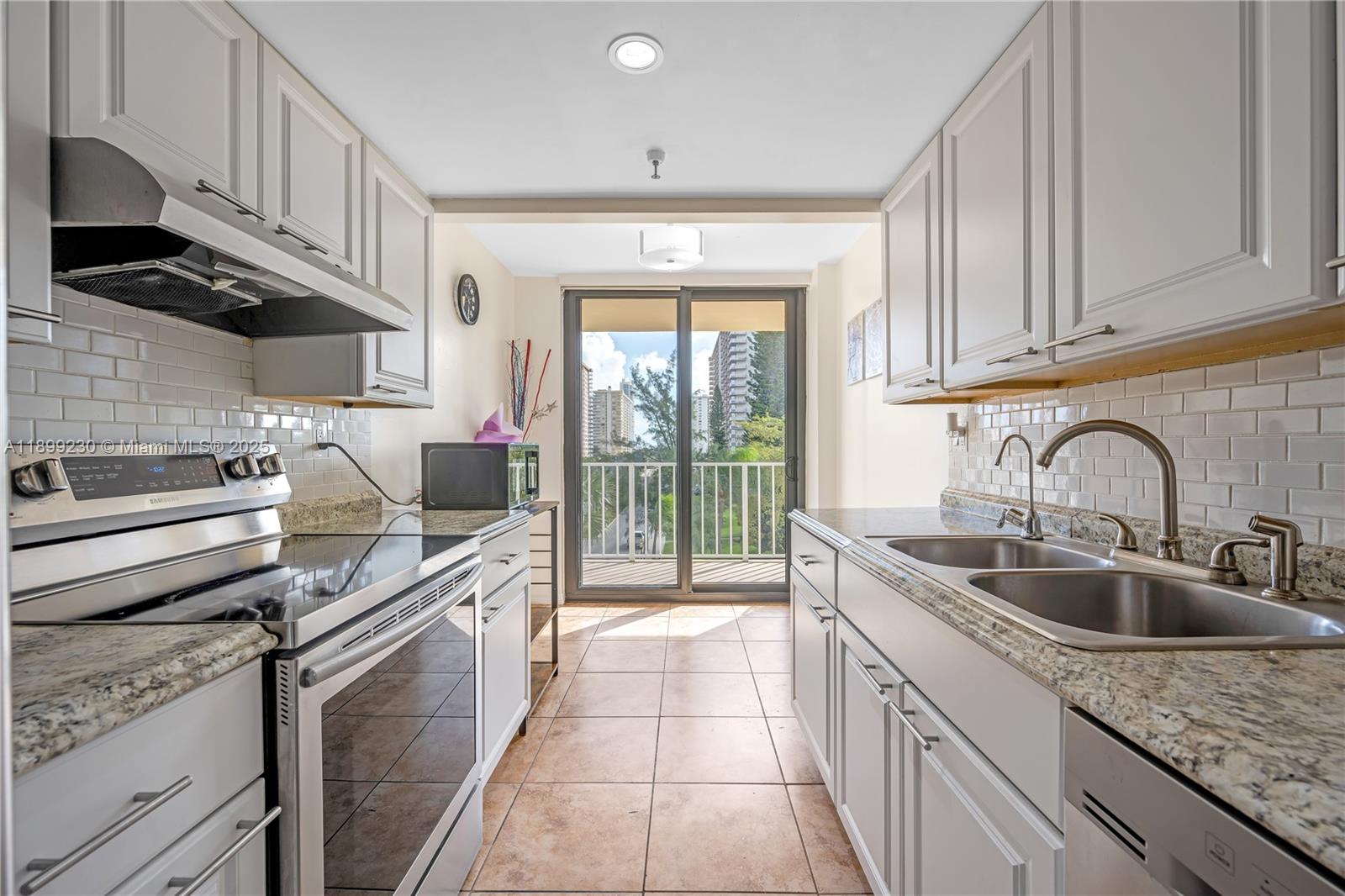 WINSTON TOWERS 700 CONDO - Residential Lease