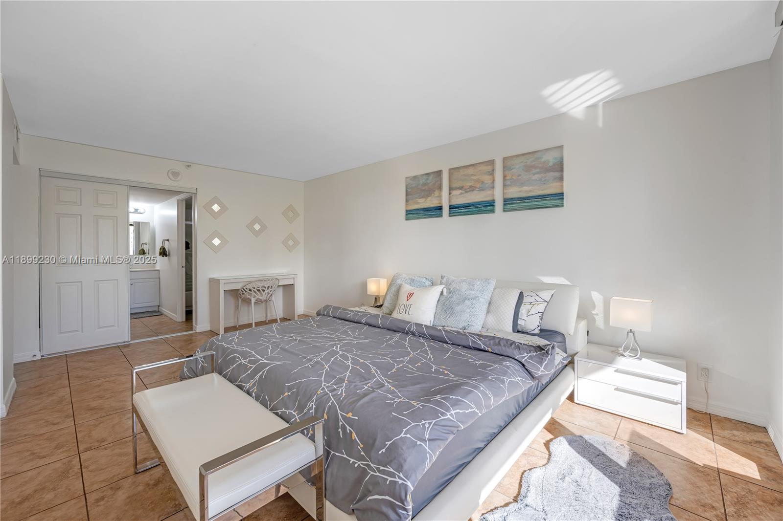 WINSTON TOWERS 700 CONDO - Residential Lease