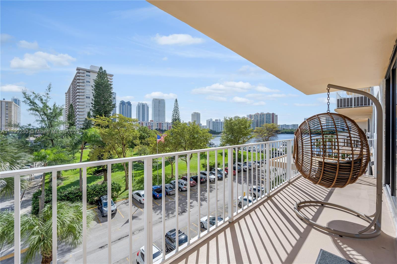 WINSTON TOWERS 700 CONDO - Residential Lease