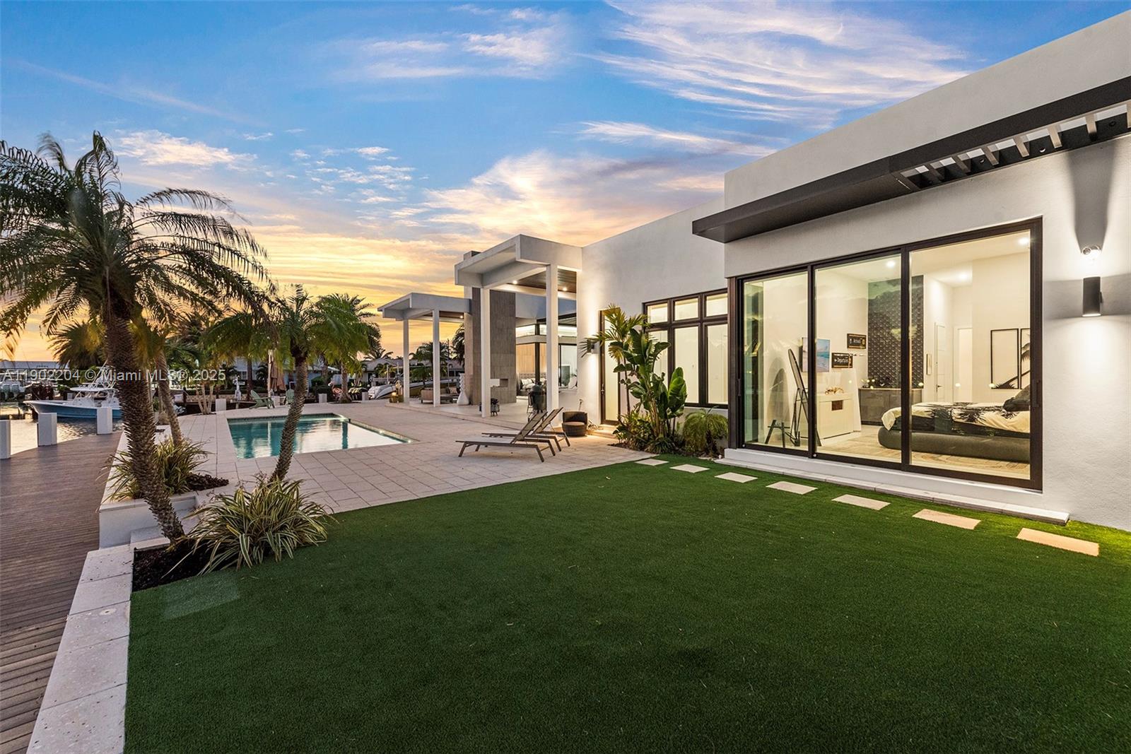 VENETIAN ISLES 1ST SEC - Residential Lease