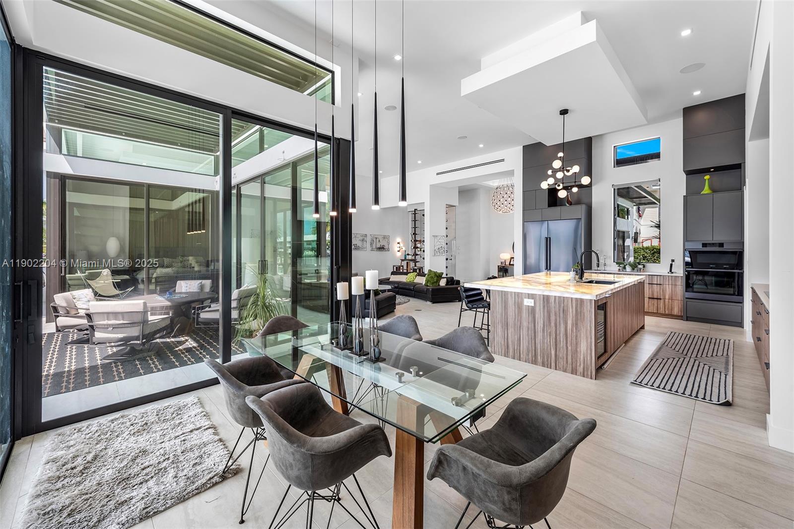 VENETIAN ISLES 1ST SEC - Residential Lease