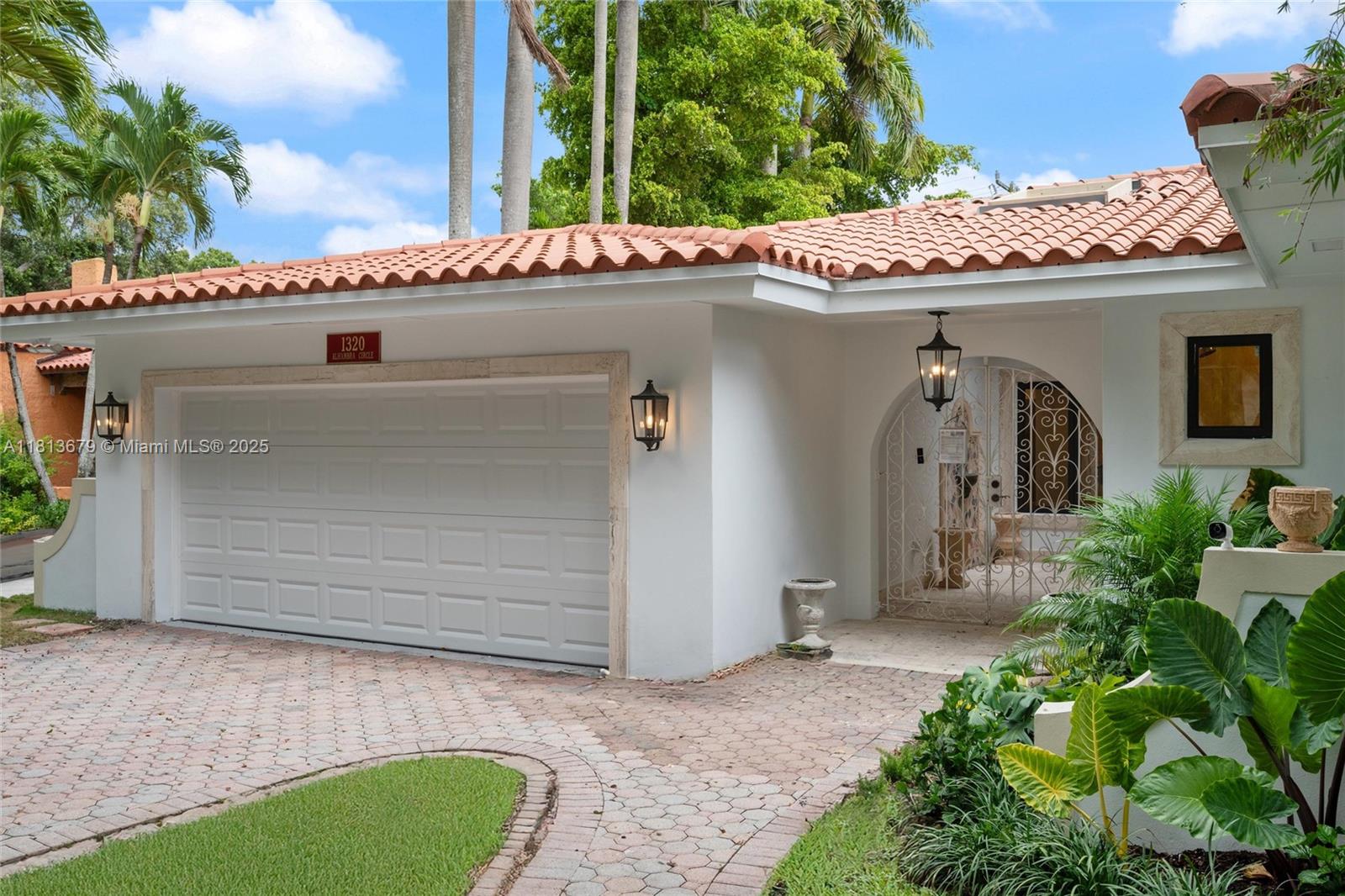 1320 Alhambra Cir, Coral Gables, Broward County, Florida - 4 Bedrooms  
3 Bathrooms - 
