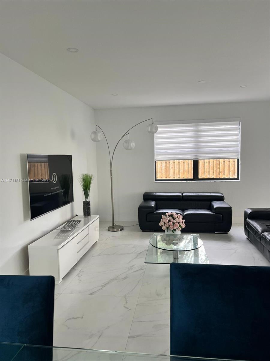 LAKES BY THE BAY FAYE REP - Residential