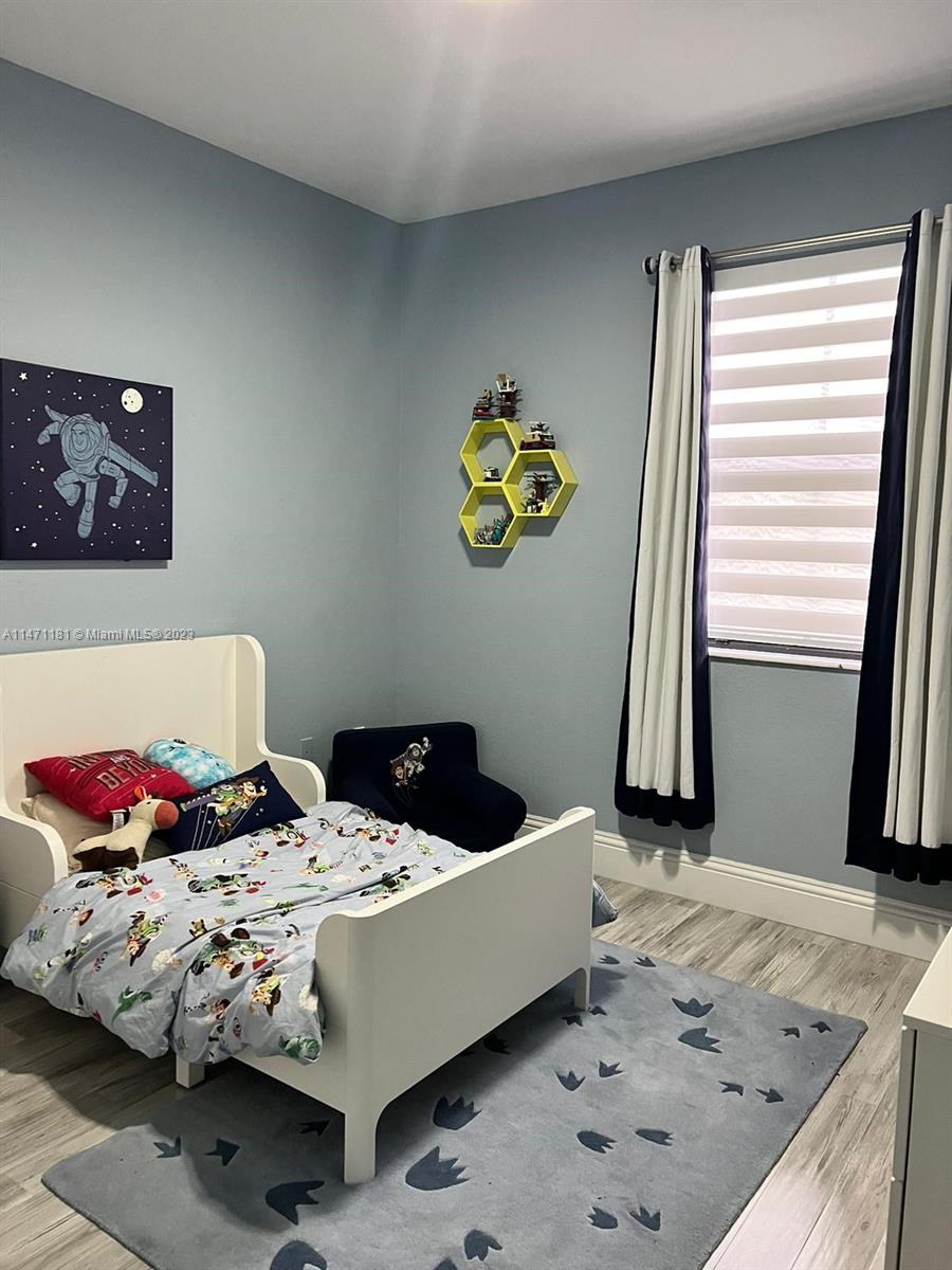 LAKES BY THE BAY FAYE REP - Residential