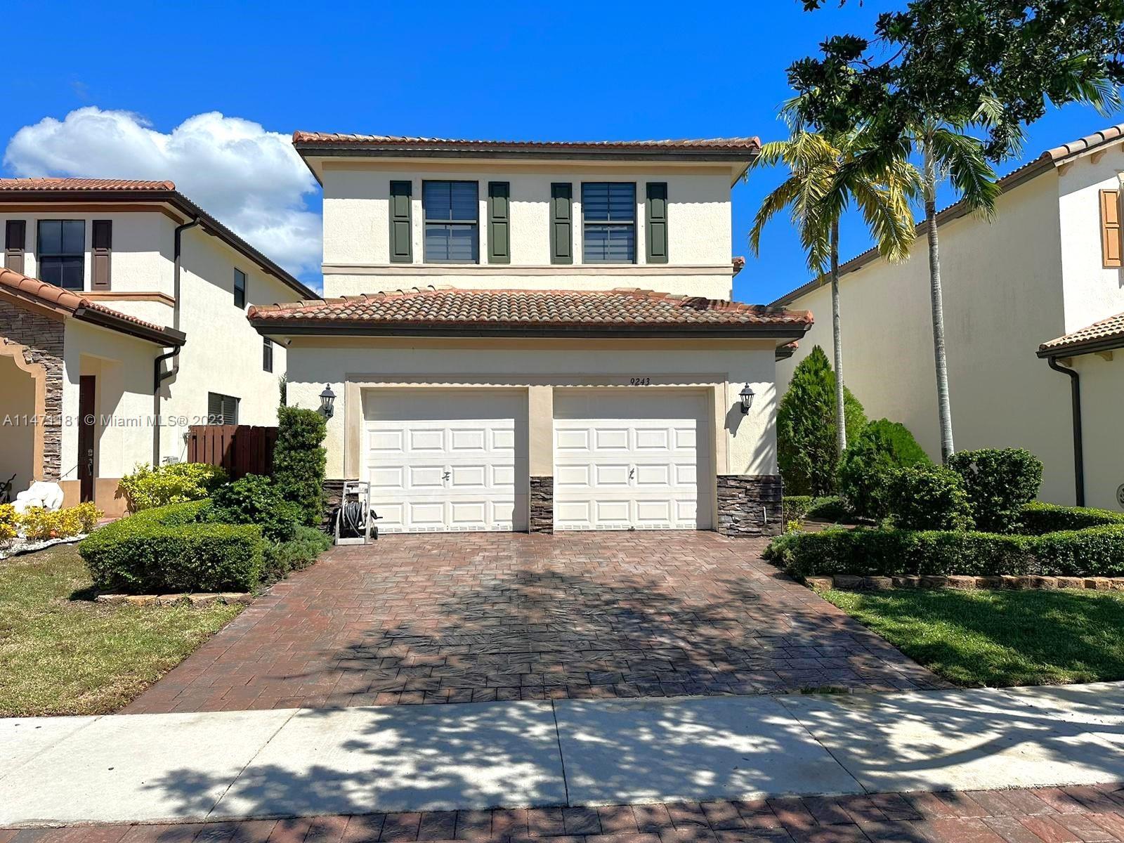 LAKES BY THE BAY FAYE REP - Residential