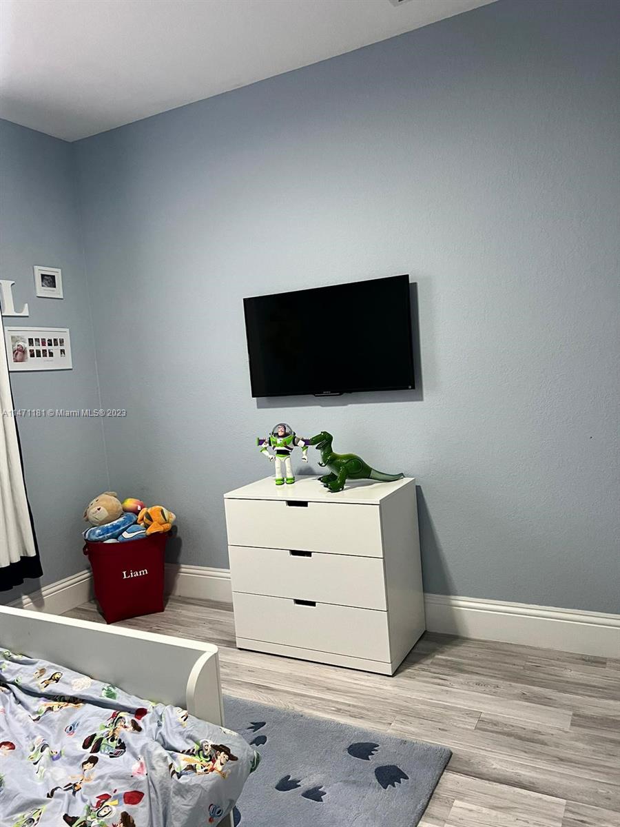 LAKES BY THE BAY FAYE REP - Residential