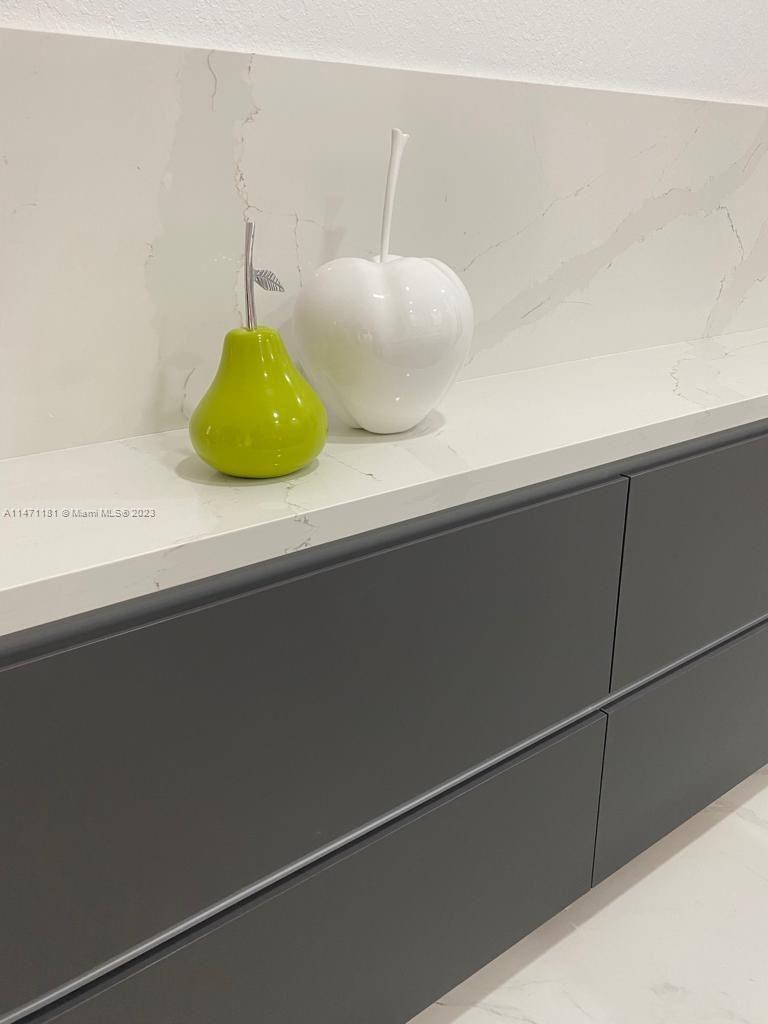 LAKES BY THE BAY FAYE REP - Residential