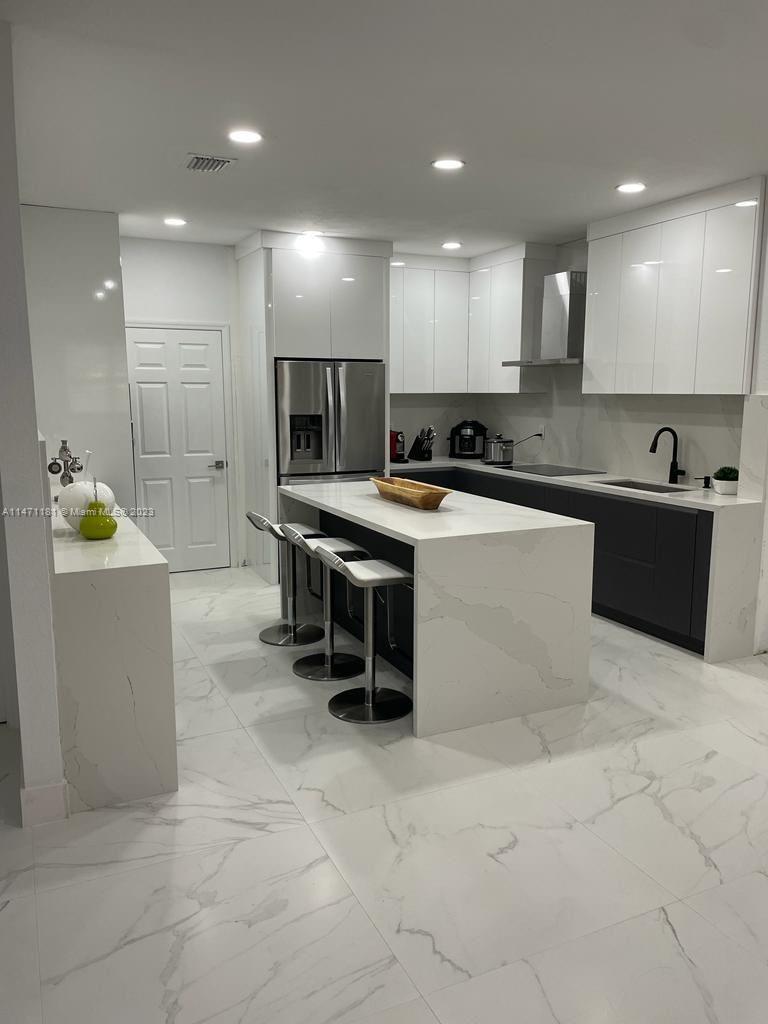 LAKES BY THE BAY FAYE REP - Residential