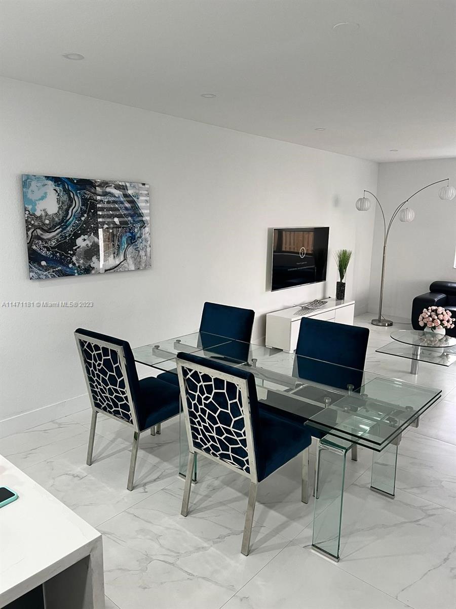 LAKES BY THE BAY FAYE REP - Residential