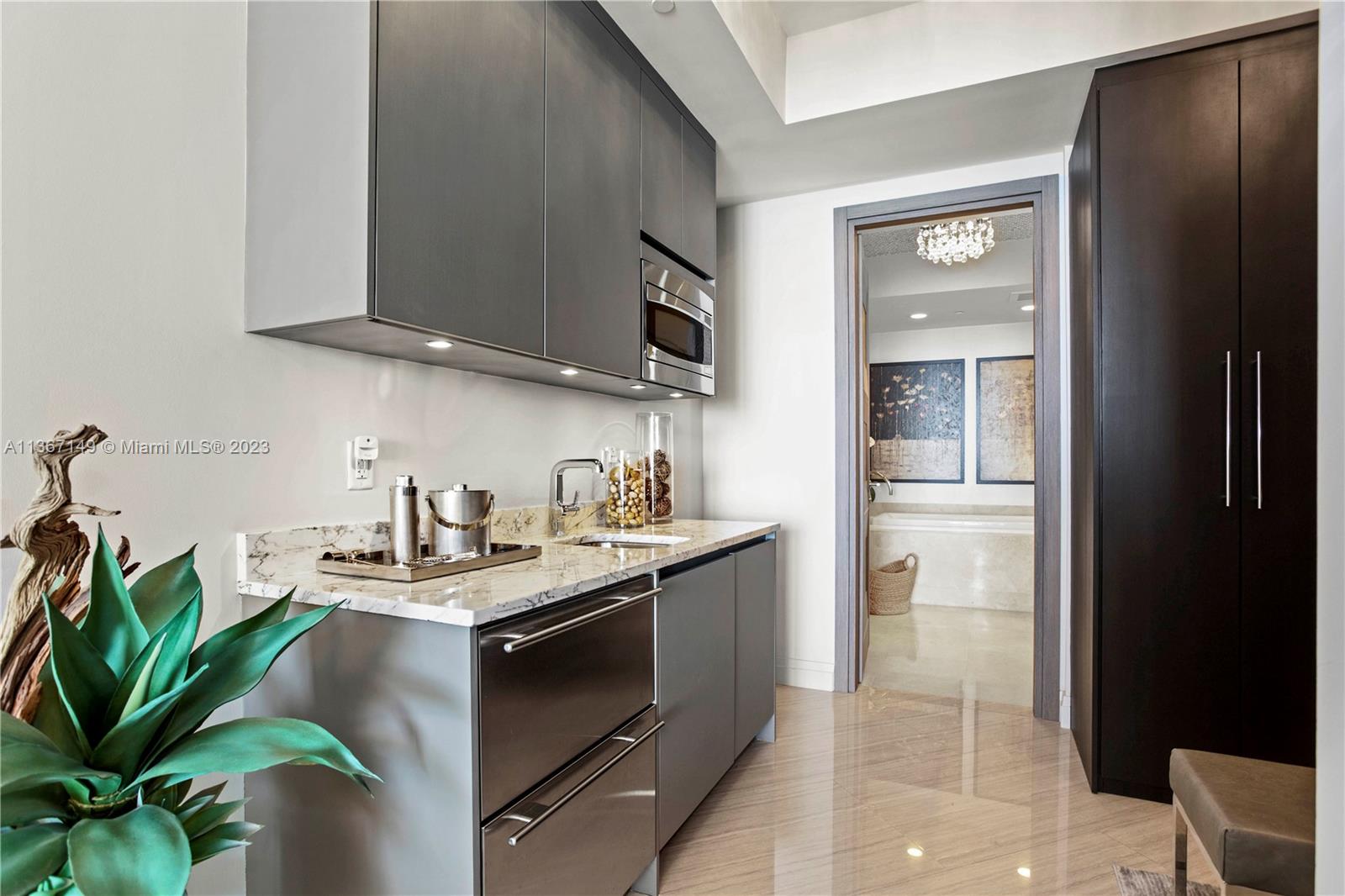 BAL HARBOUR CENTER CONDO - Residential