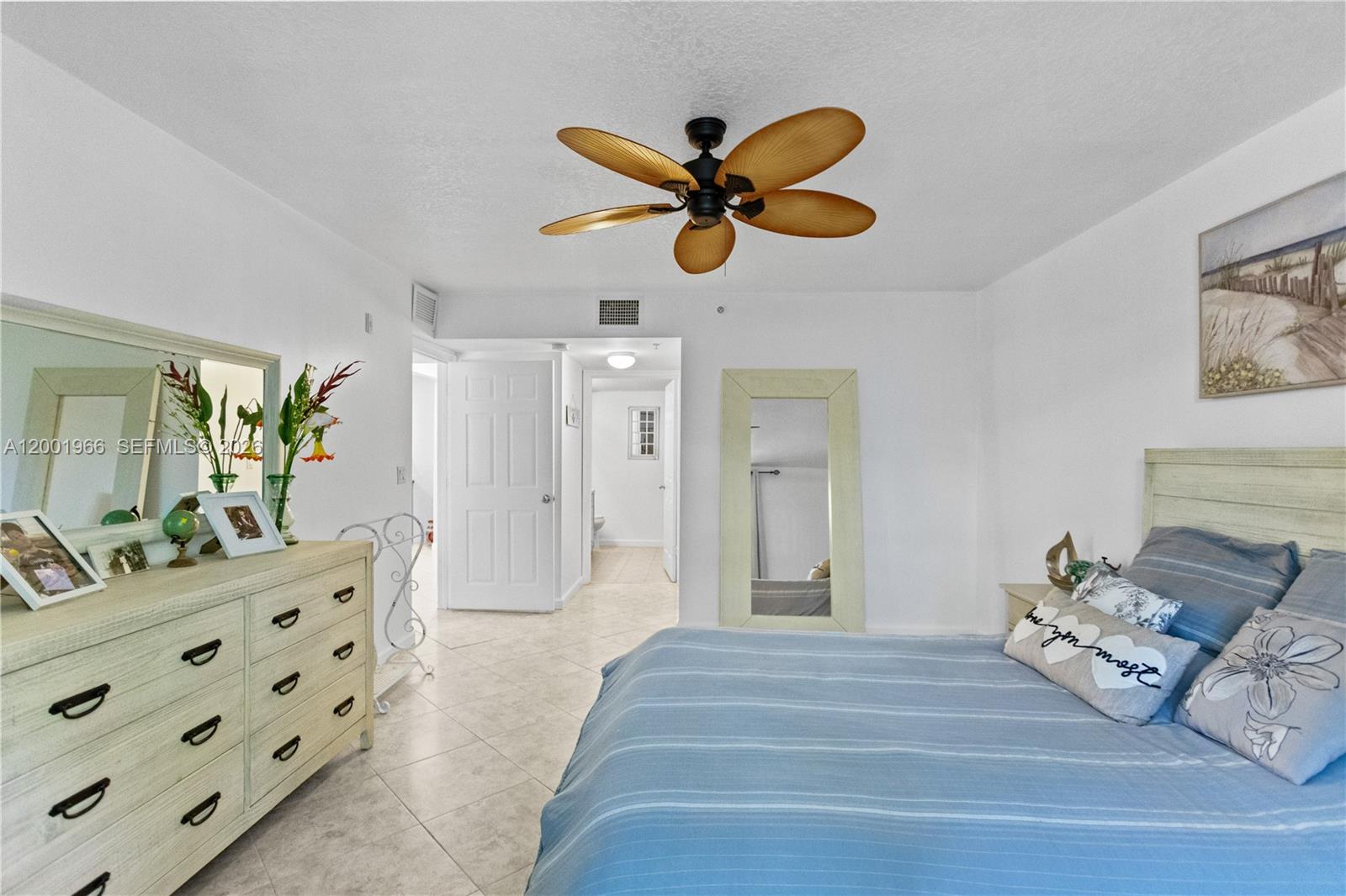 SHERIDAN BEACH CLUB CONDO - Residential