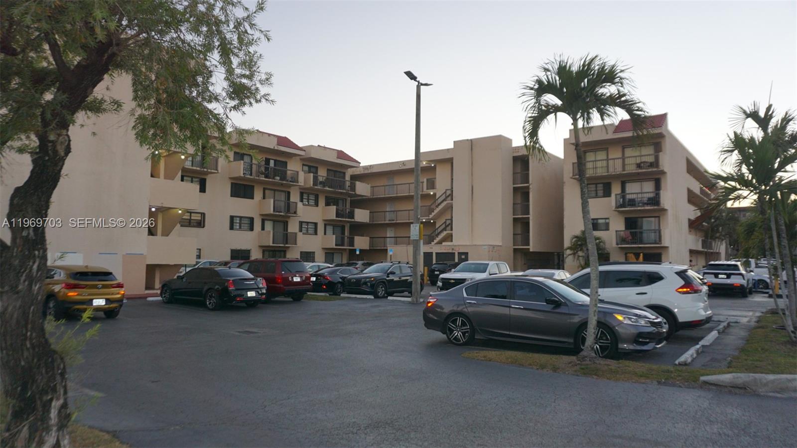 WESTCHESTER POINT CONDO - Residential