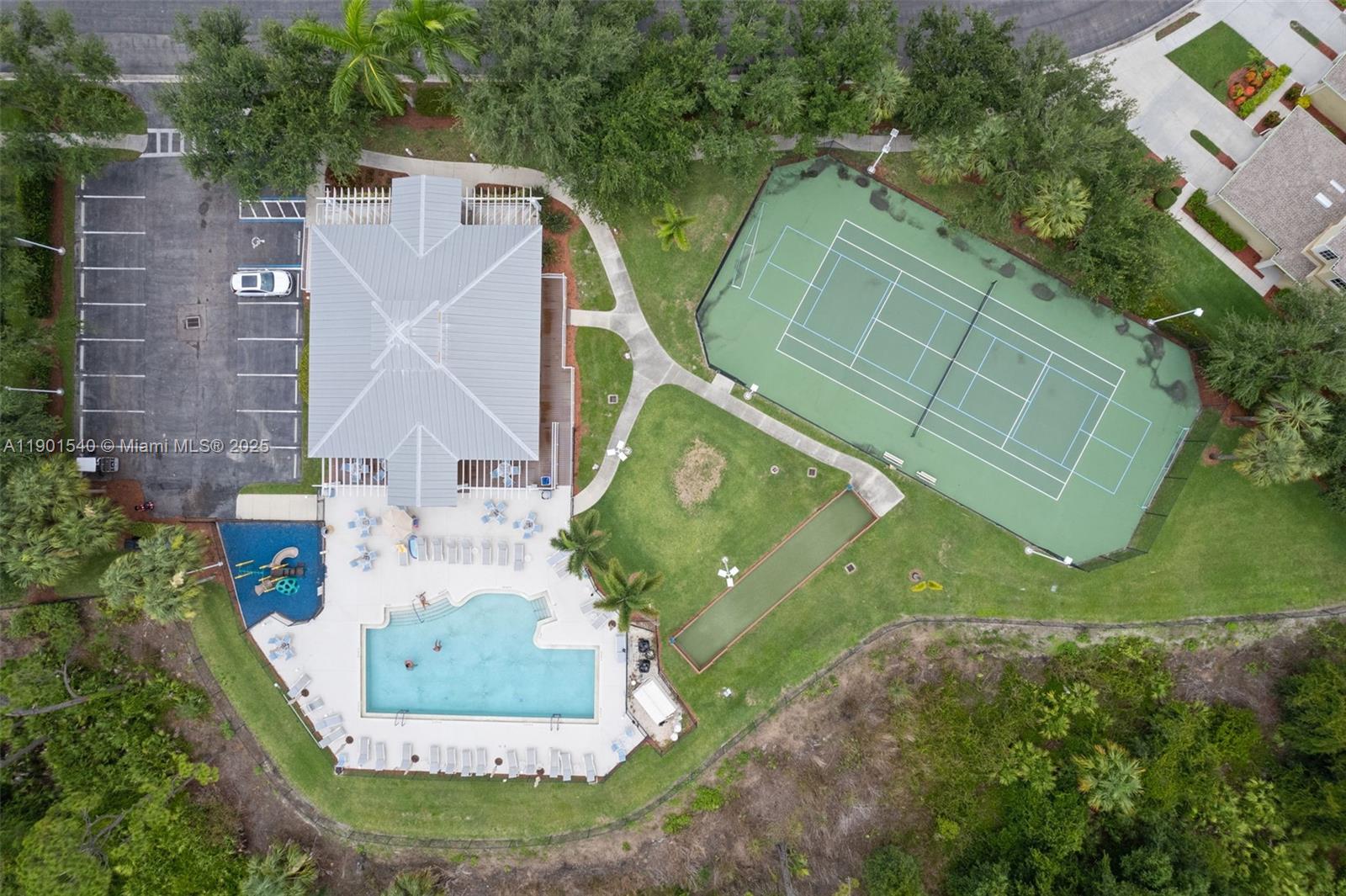 VENETIAN VILLAGE - Residential